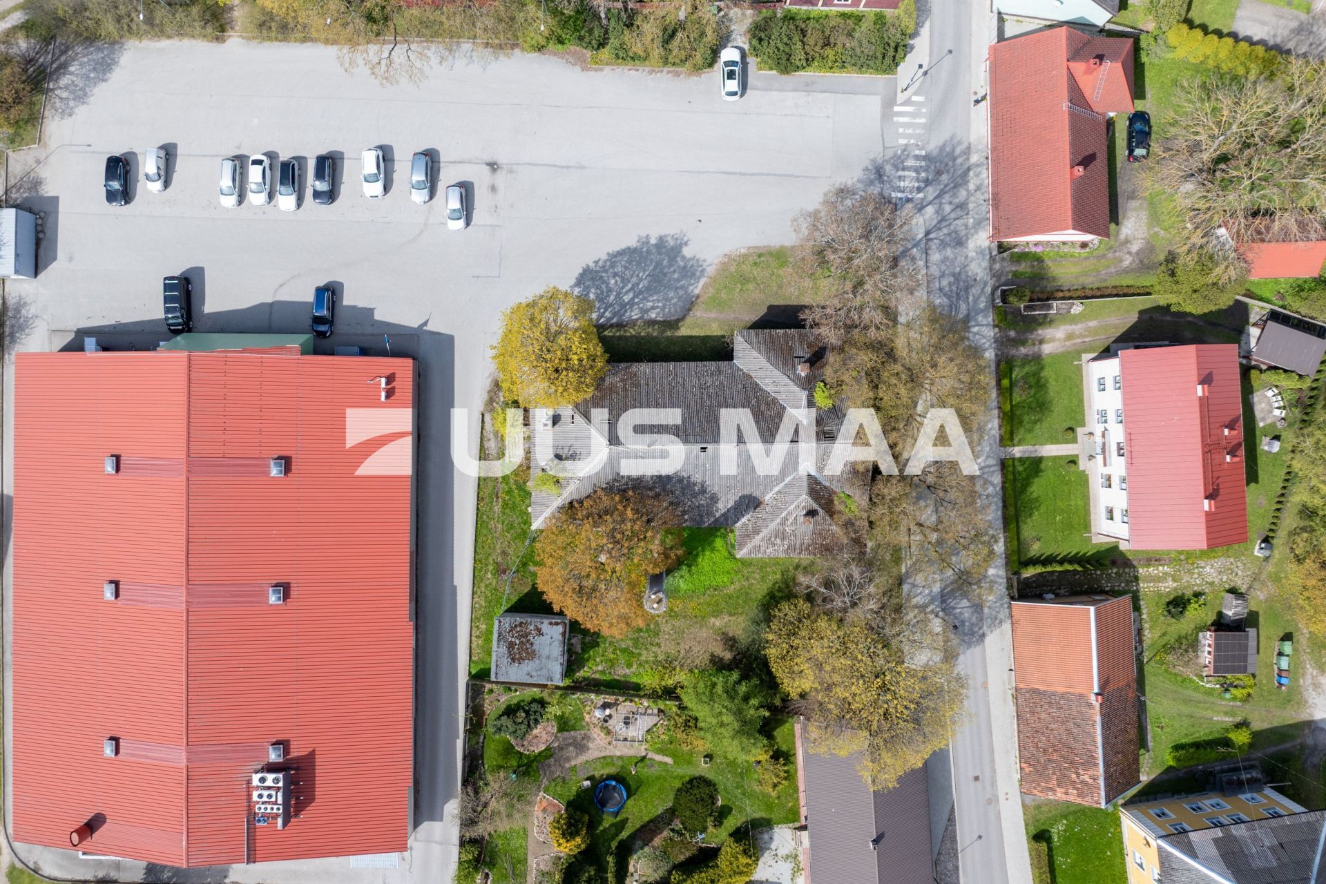 Uus Maa Pluss